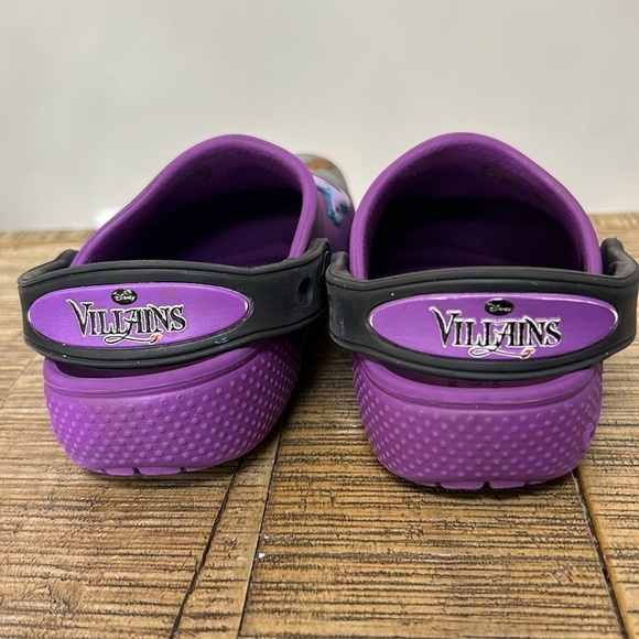 RARE Disney Villains Purple Crocs Clog Sandal size 9 - Picture 3 of 8